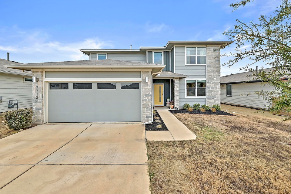 7712 Linnie Lane
