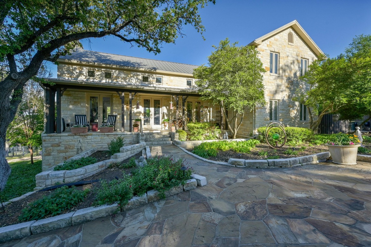 913 South Ridge Road